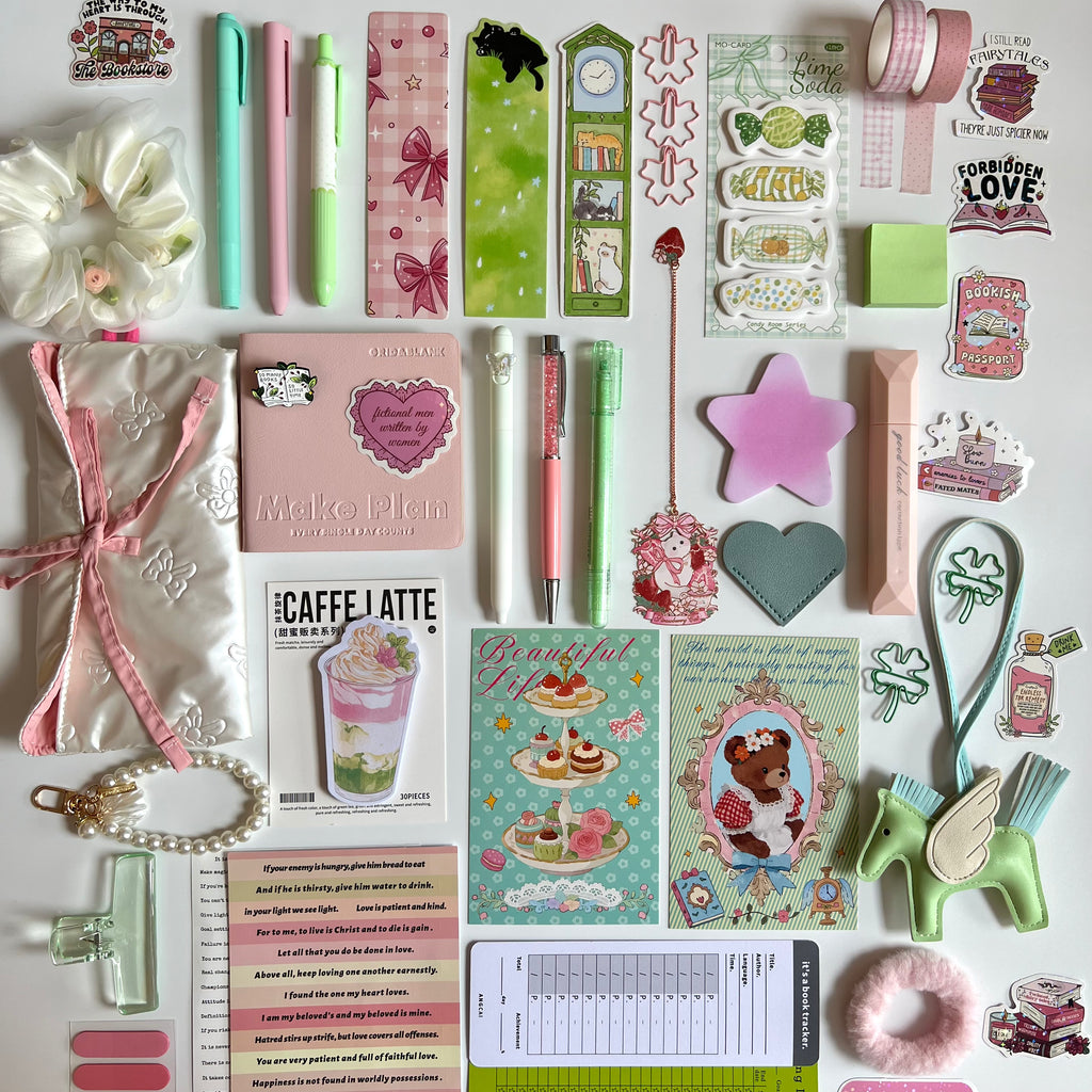 🌷 Mint & Blush Moments