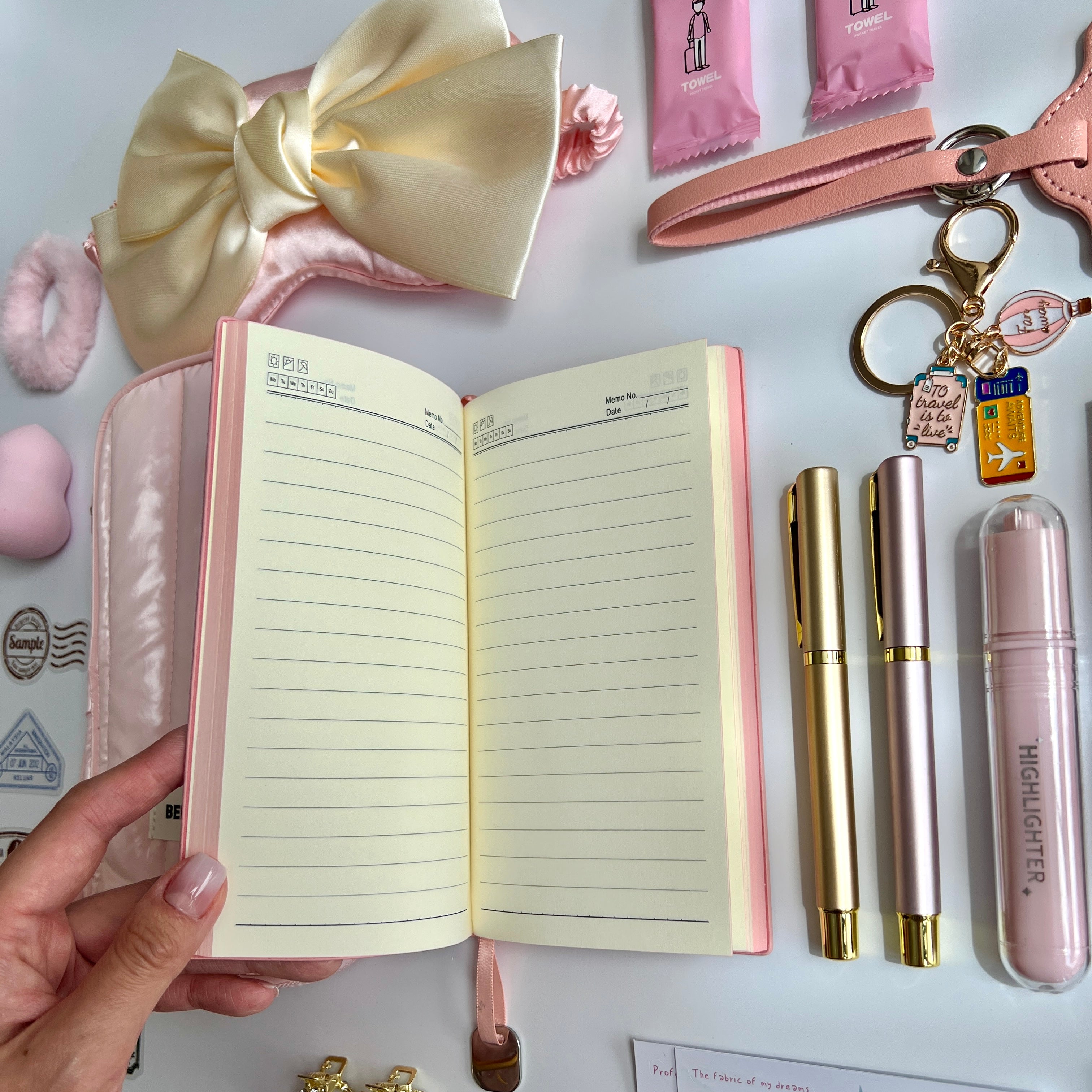🎀 Pink Wander & Read Travel Bundle