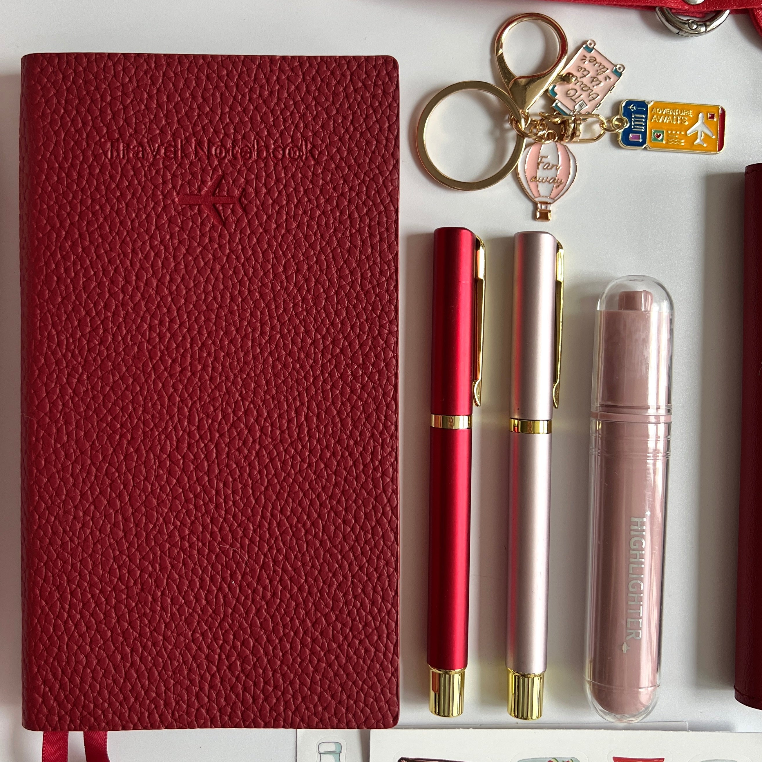 ❤️ Red Wander & Read Travel Bundle