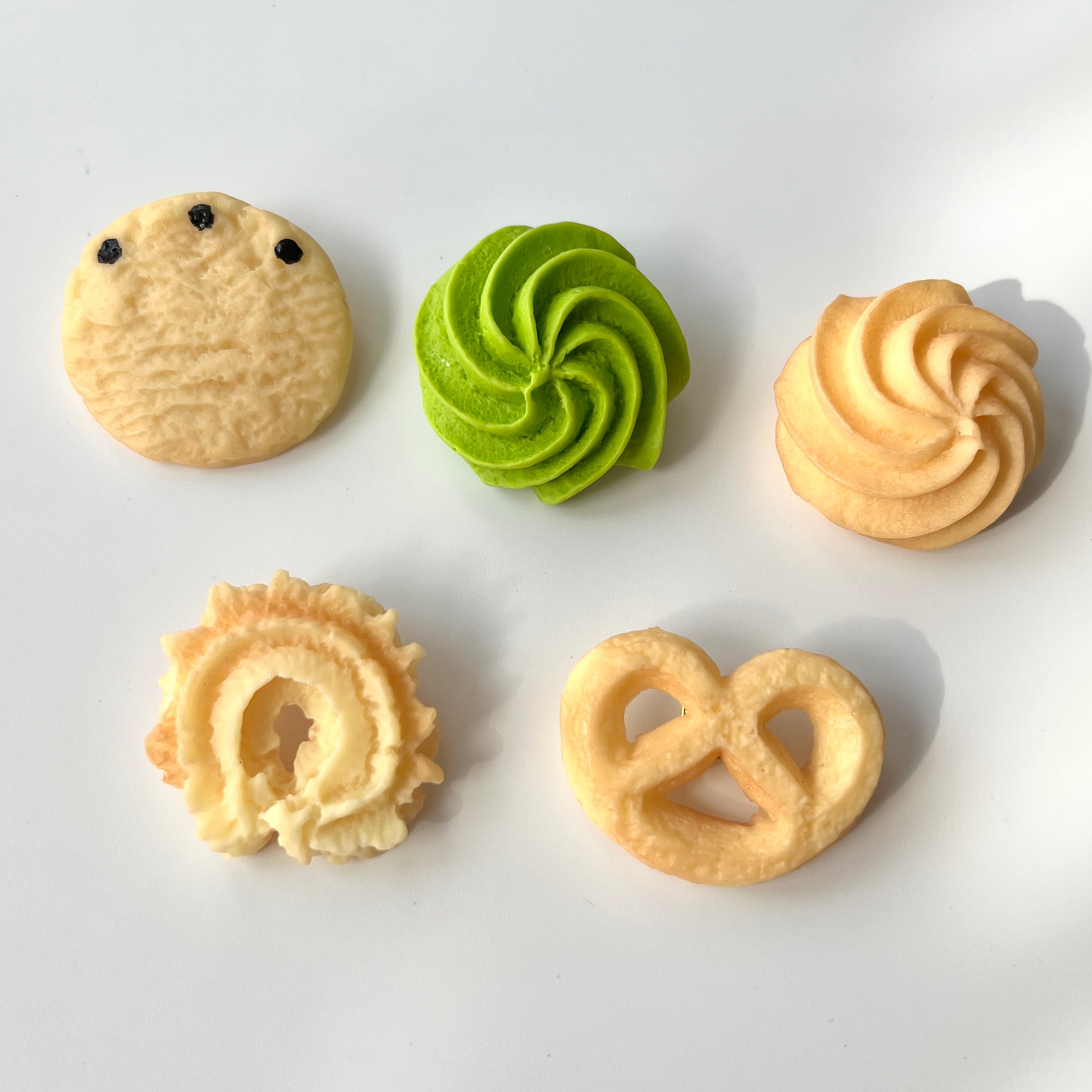 🍪 Sweet Treat Pin Set