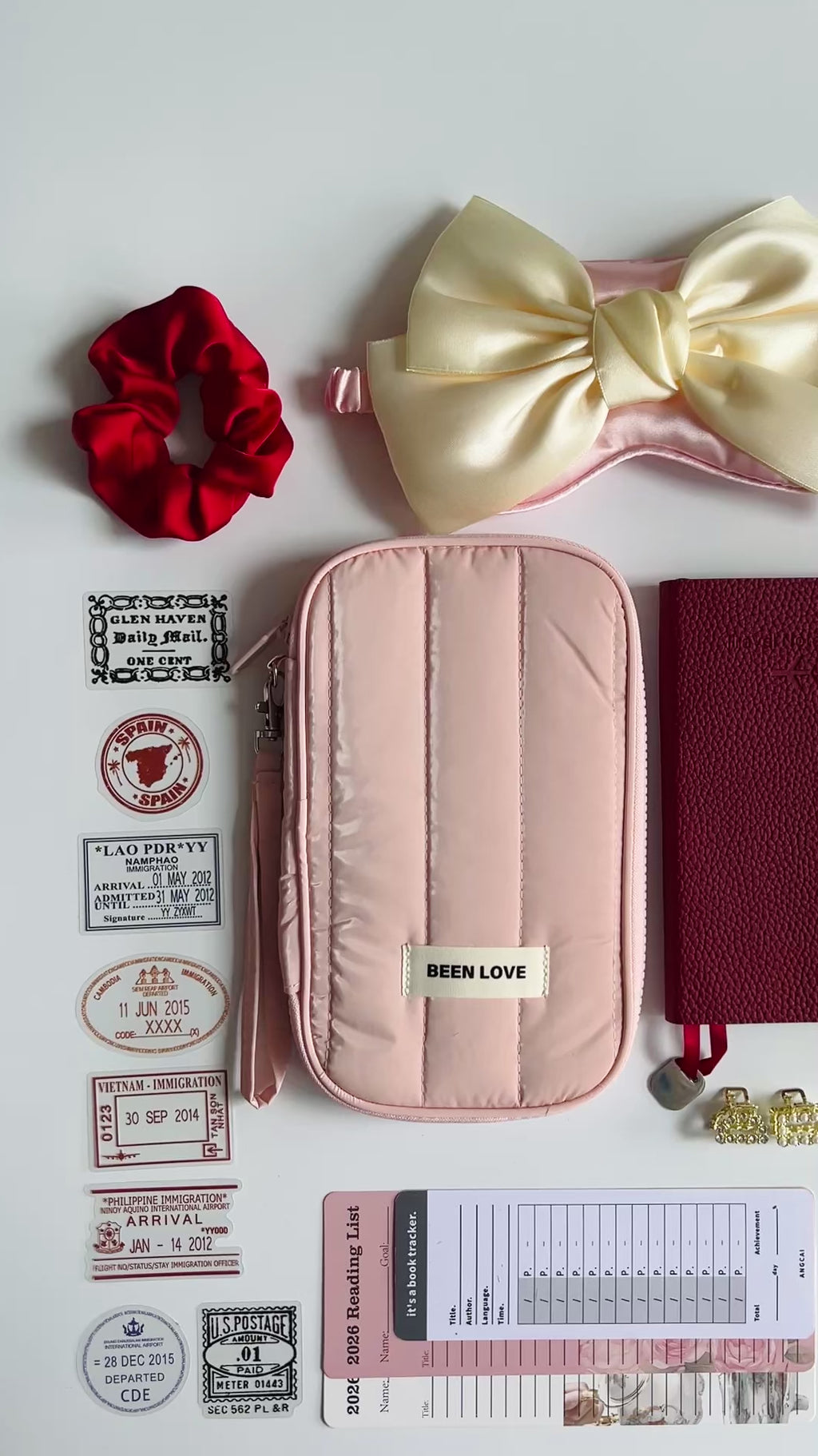 ❤️ Red Wander & Read Travel Bundle