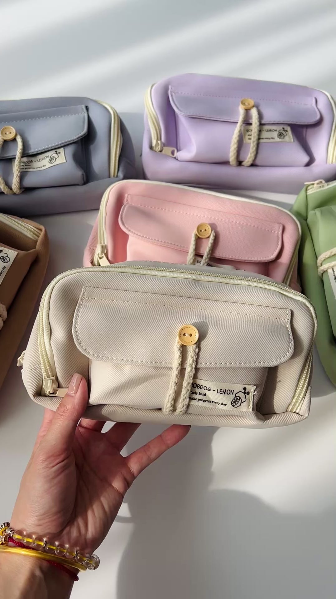 ✏️ Multi-Pocket Organizer Pencil Case