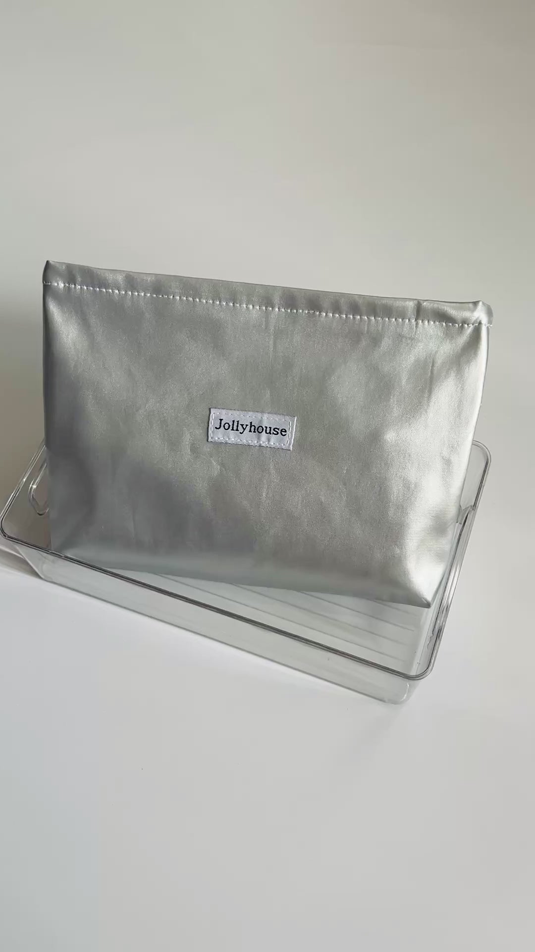 🤍 Minimal Metallic Makeup Pouch
